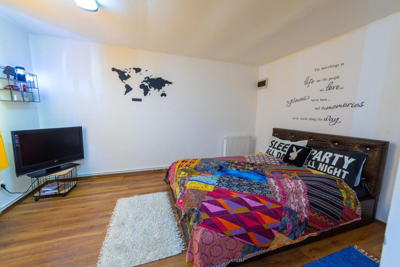 Pine House Apartment Brasov Room photo